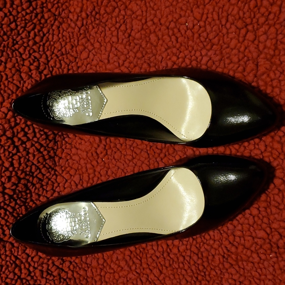 Vince Camuto black heel size 9